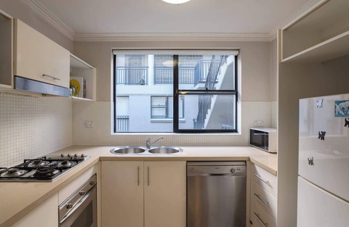 Chippendale Apartment | Chippendale Charmer in Ideal Location