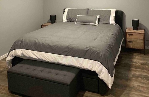 Traralgon House | City Chic Townhouse
