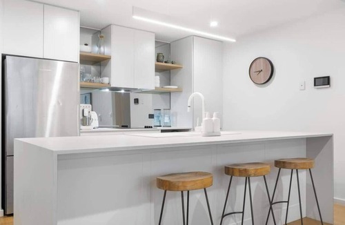 Newcastle Apartment | City Escape - Newcastle CBD - Location Location