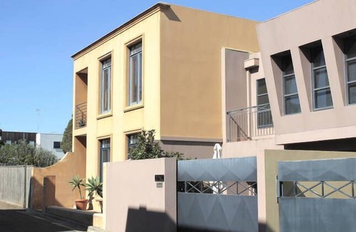 Geelong House | City Townhouse - Geelong CBD