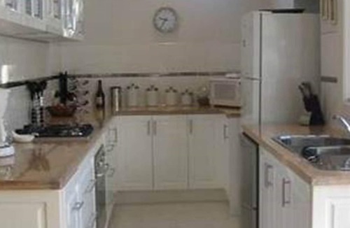 Williamstown House | City West Accommodation