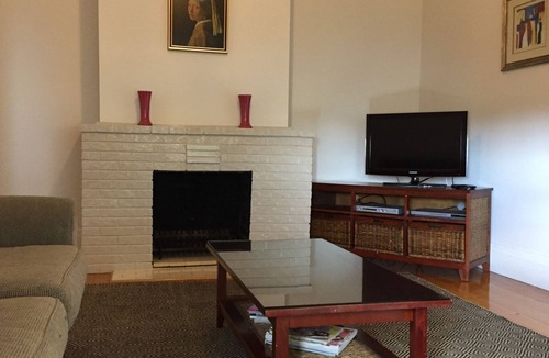 Williamstown House | City West Accommodation