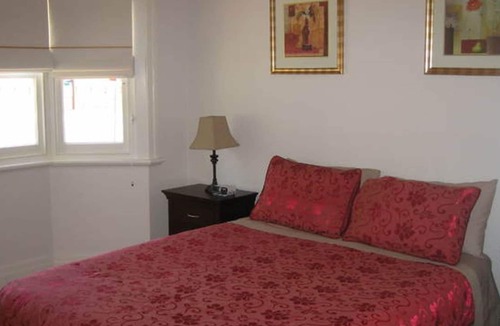 Williamstown House | City West Accommodation