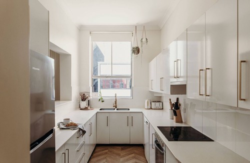 Newcastle Apartment | Classy City apartment close to Beach.