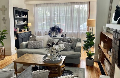 Caulfield North House | Clean, Comfortable, Spacious two bedroom