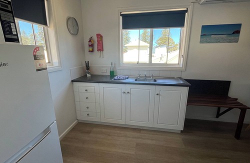 Esperance Hotel | Clearwater Motel Apartments