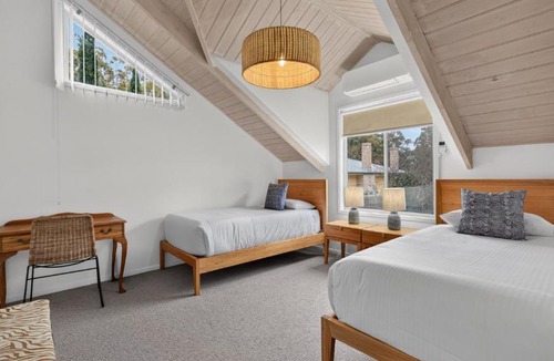Metung House | Cliff House Cottage - Modern Metung Retreat