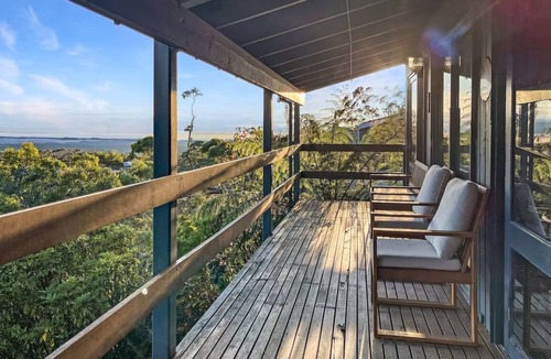Wentworth Falls Cottage | Clifftop cottage escape with breathtaking views