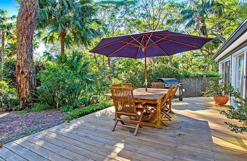 Pearl Beach House | Close to beach, cafe & restuarant