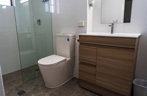 Campbelltown Apartment | Close to buses and trains walking distance