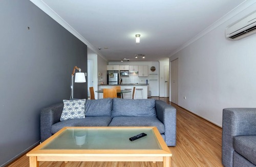 Nelson Bay Apartment | Close to Shoal Bay beach, shops and restaurants
