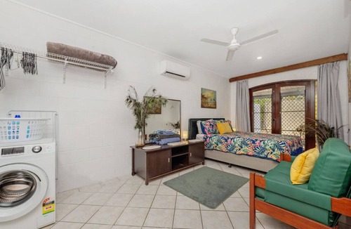 Annandale House | Close to Townsville Hospital and Uni - Unit 2