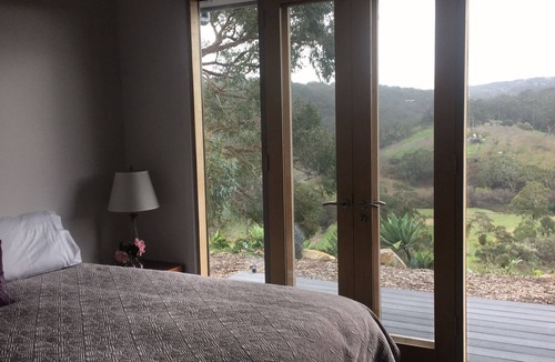Scott Creek Bed & Breakfast | CloudsNest - secluded hills property