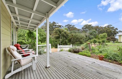 Metung House | Clovelly Cottage - Cosy Metung Escape