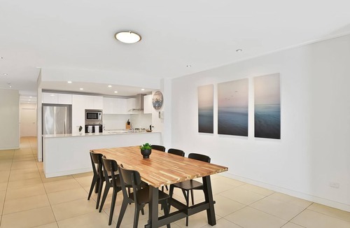 The Entrance Apartment | Coast Apartments 7 - Roof Top pool