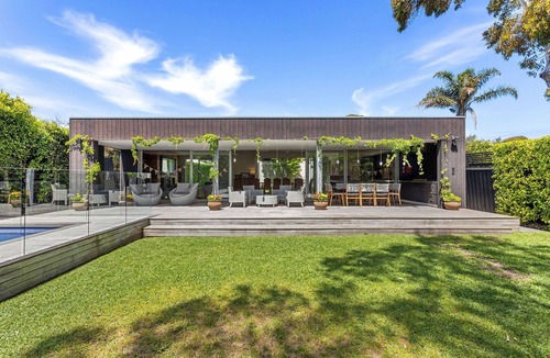 Blairgowrie House | Coast to Coast: 5 BR, 2 BA House in Blairgowrie, Sleeps 16