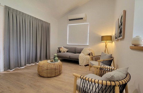 Port Macquarie House | Coastal 3BR Home near gorgeous beaches