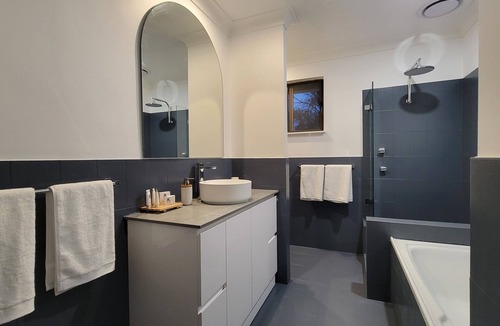 Port Macquarie House | Coastal 3BR Home near gorgeous beaches