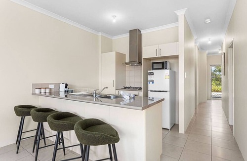 Alkimos House | Coastal Beauty in Alkimos
