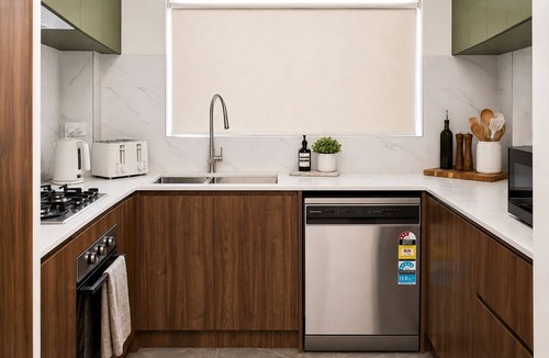 Bondi Apartment | Coastal Bondi Hideaway w/Parking — Steps to Sand
