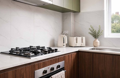Bondi Apartment | Coastal Bondi Hideaway w/Parking — Steps to Sand