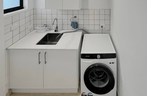 Lake Cathie House | Coastal Comfort - 4 Bedroom luxury townhouse, close to beach, wifi available