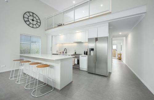 Golden Bay House | Coastal Comfort in Golden Bay