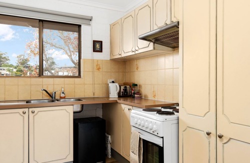 Batehaven Apartment | Coastal Comfort in Batehaven