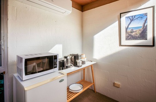 Ocean Grove House | Coastal Couple Retreat - Sleeps 2 - Ocean Grove (499542)