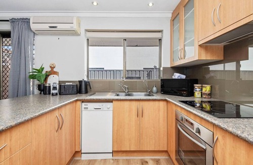 Scarborough Apartment | Coastal Elegance! A Luxurious, Dreamy Escape!