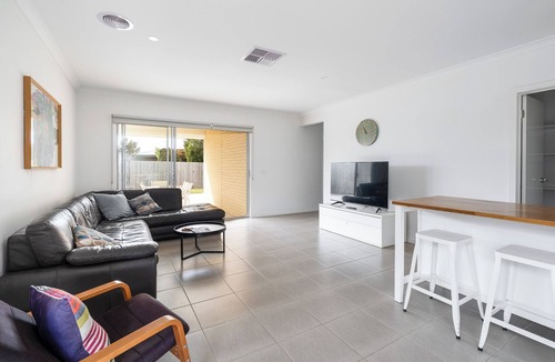 Ocean Grove House | Coastal Escape, Sun, Salt & Serenity