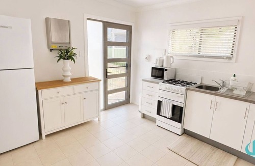 Pelican Apartment | Coastal Hideaway @ Pelican, Walk to Beach & Lake