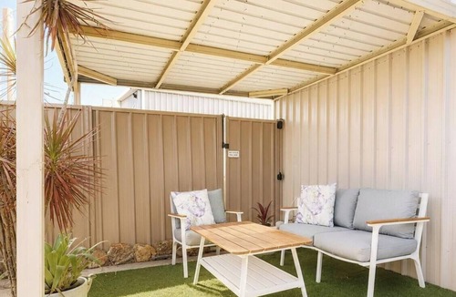 Pelican Apartment | Coastal Hideaway @ Pelican, Walk to Beach & Lake