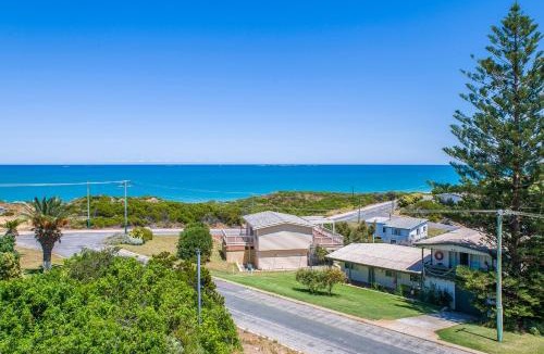 Guilderton House | Coastal Pine