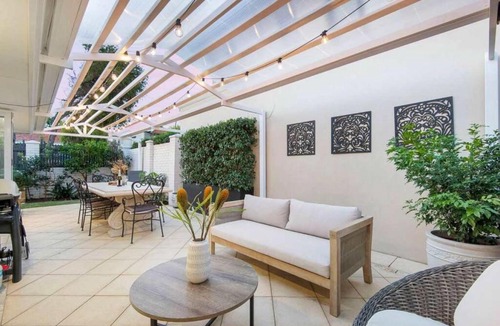 Scarborough Apartment | Coastal Retreat Modern Home in Scarborough