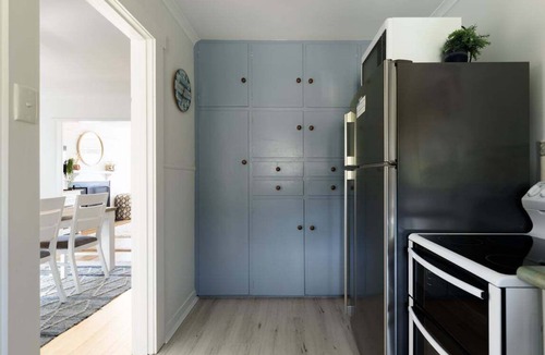 Bridport House | Coastal Retreat w/Deck and Family Rooms