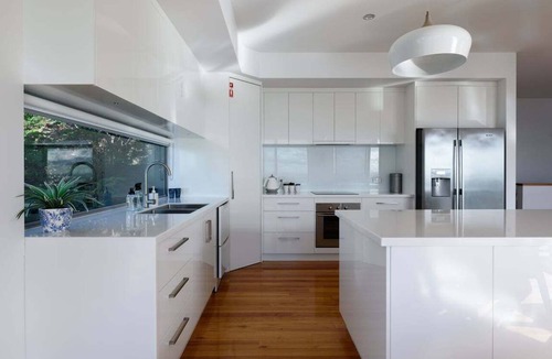Burnie House | Coastal Retreat with Breathtaking Ocean Views