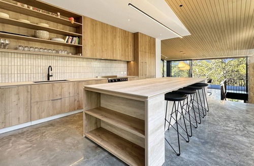 Rosedale Apartment | Coastal Sanctuary near Beaches & Bush Tracks