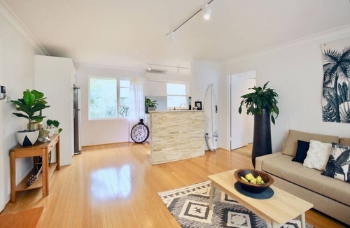 Cronulla Apartment | Coastal Stay | 500m to Beach & Cronulla Centre