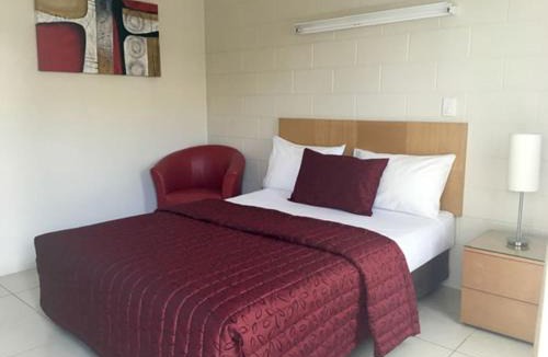Collinsville Hotel | Collinsville Motel