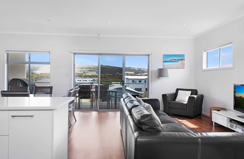 Hayborough House | Come and Enjoy the Castaway Holiday Lifestyle!