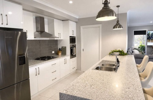 Moama House | Comfort on Clarke