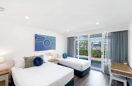 Port Macquarie Hotel | Comfort Resort Waters Edge