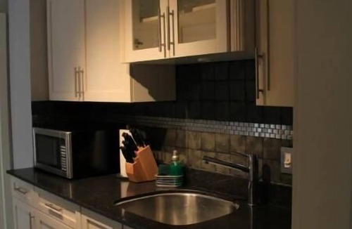 Fairview Condo | Comfortable & Central Across VGH