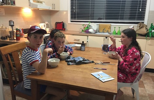 Talbingo House | Comfortable Family Snow Accommodation.