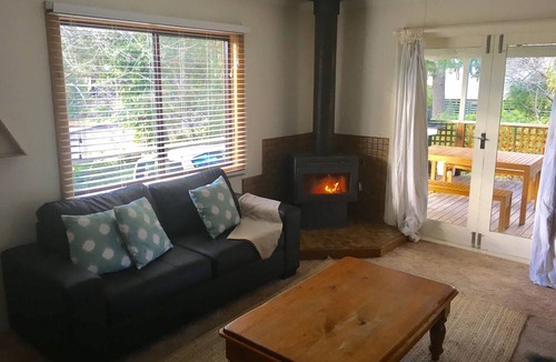 Talbingo House | Comfortable Family Snow Accommodation.