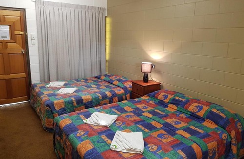Charters Towers Hotel | Commercial Hotel