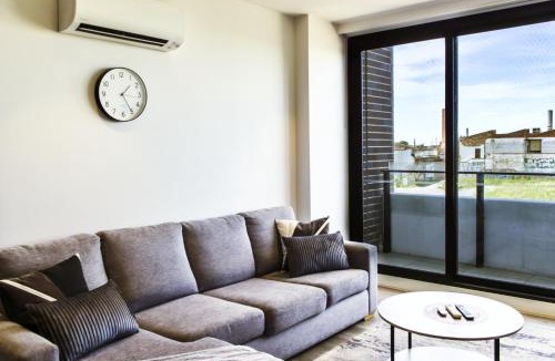 Footscray Apartment | Contemporary Comfort