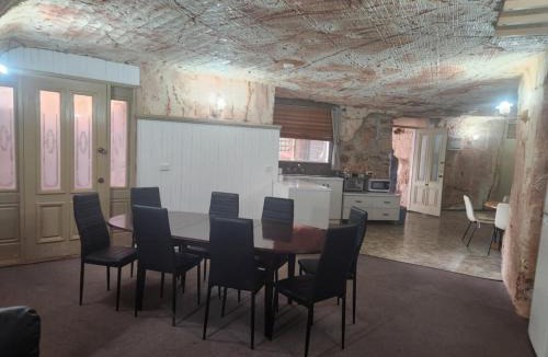 Coober Pedy Hotel | Coober Pedy Experience Motel