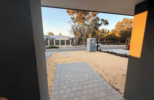 Coodanup House | Coodanup Getaway with a bathroom in each room!